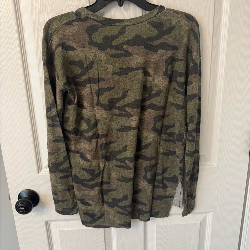 Camouflage Long Sleeve Sweater - Picture 2 of 8